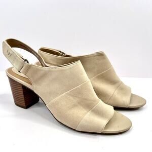 Clarks 9.5M Ralene Shine Sand Suede Slingback Heels Sandals